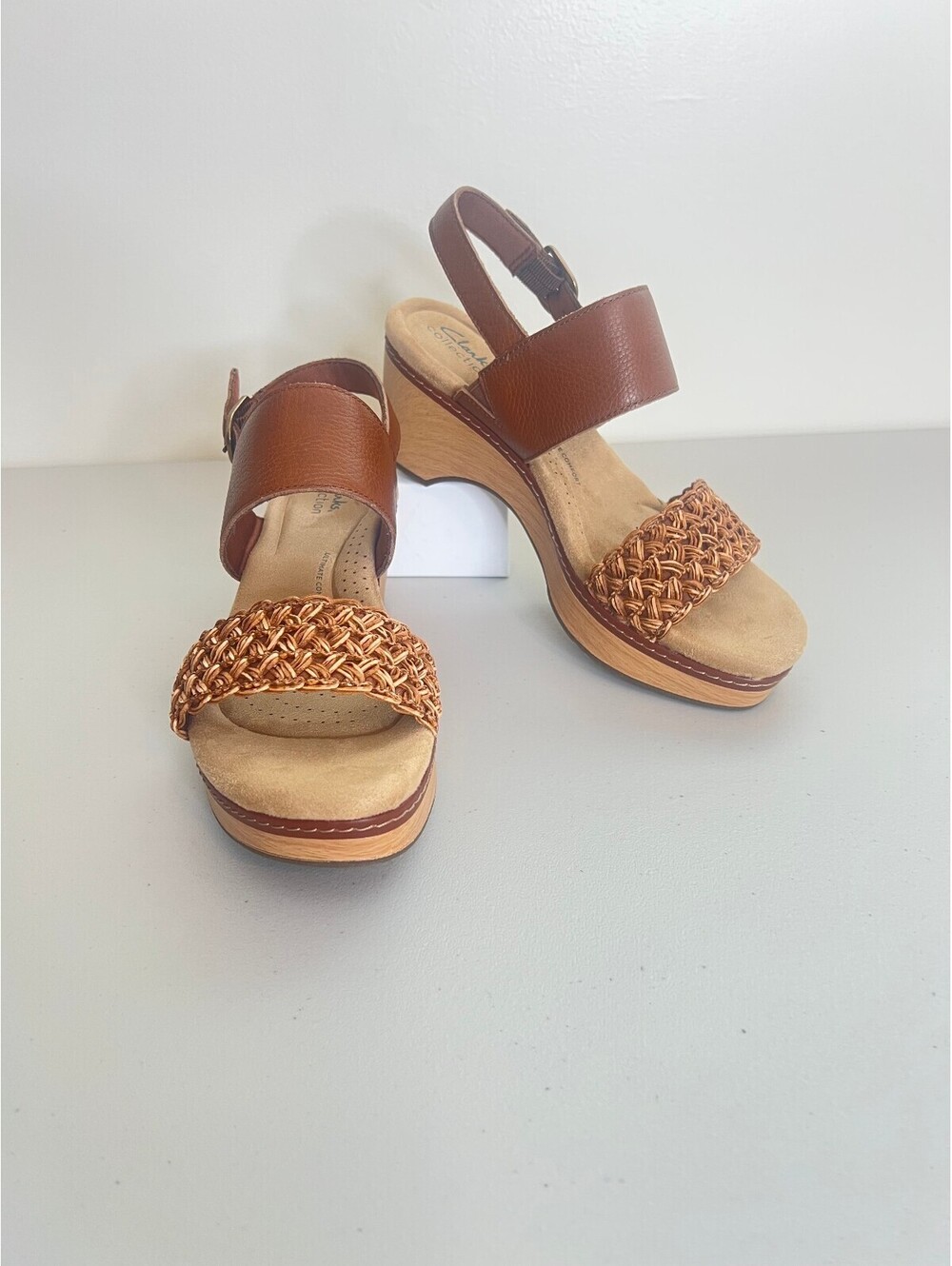 Clarks Seannah Step Women's Sandals Tan Leather : 9 B - Medium, Leather/Rubber